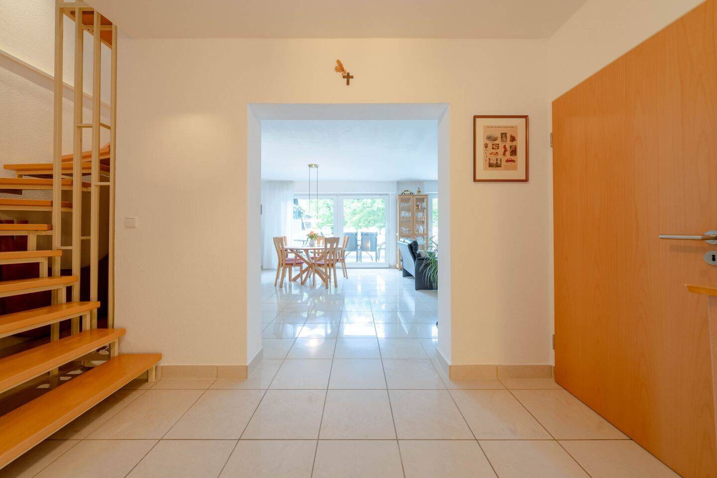 4-Zimmer-Maisonette mit Sonnenbalkon in begehrter Wohnlage von Dortmund-Kirchhörde – Dortmund – Vorschaubild 3