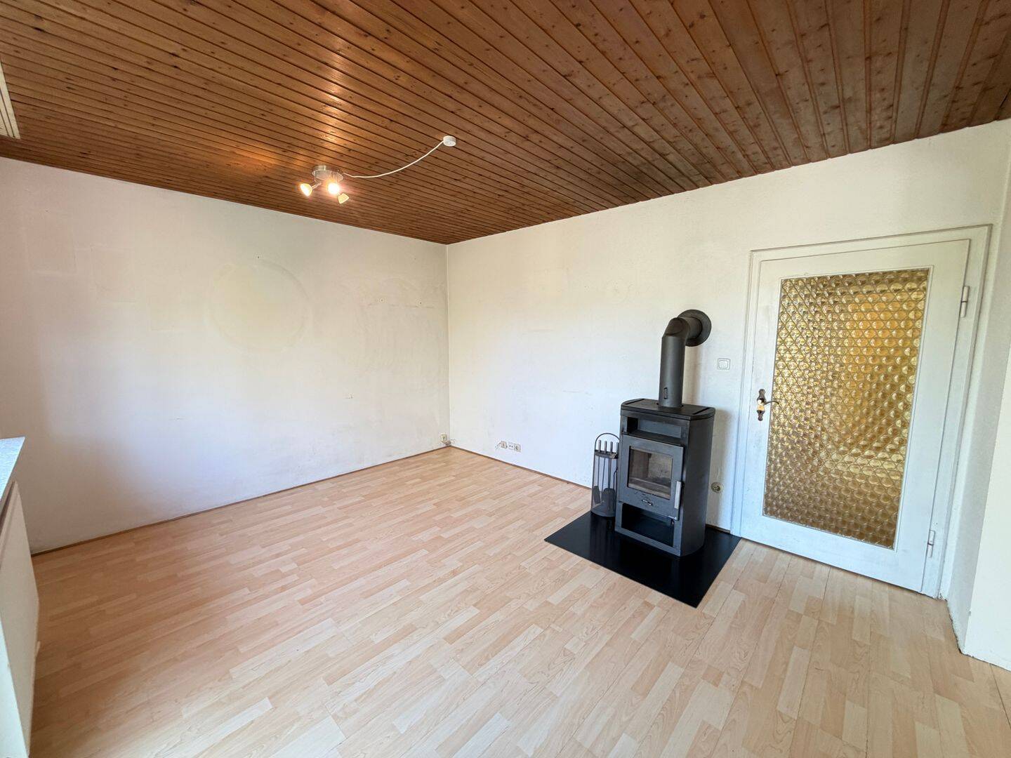 Ruhig gelegenes Haus mit großem Grundstück und viel Potenzial oberhalb des Donautals - Haus kaufen – Obernzell – Vorschaubild 6