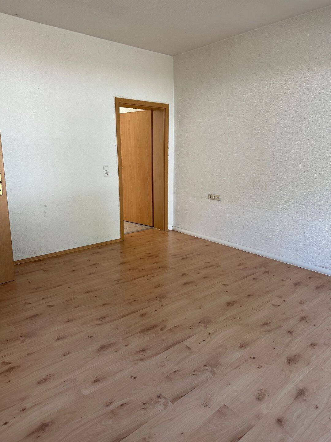 Erdgeschoss-2-Zimmer-Wohnung mit 53,4 m² in Chemnitz – Chemnitz – Vorschaubild 6