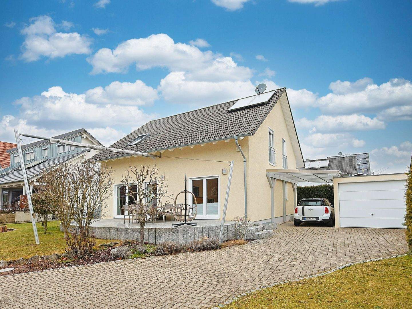 Ihr neues Zuhause- Energieeffizientes Einfamilienhaus mit großem Grundstück und Sauna – Gäufelden – Bild 1 von 6