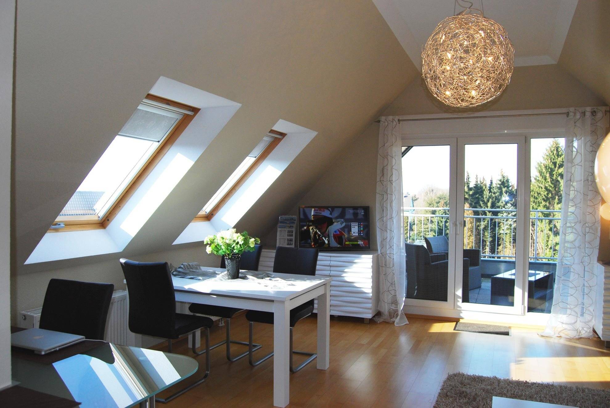 Möbilierte Luxus-Penthousewohnung***** m. 20 qm Südloggia, Tiefgarage (Miete einschl. aller NK!) – Solingen – Vorschaubild 2