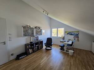 Exklusive Dachgeschosswohnung mit Penthouse-Feeling | 4,5 Zimmer | 142 m² | Klimaanlage | Südbalkon – 65207 Wiesbaden – Vorschaubild 9