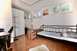 Lichtdurchflutete Garten-Maisonettewohnung in ruhiger Lage - Wohnen in einer kleinen Wohnanlage! – 80935 München – Vorschaubild 7