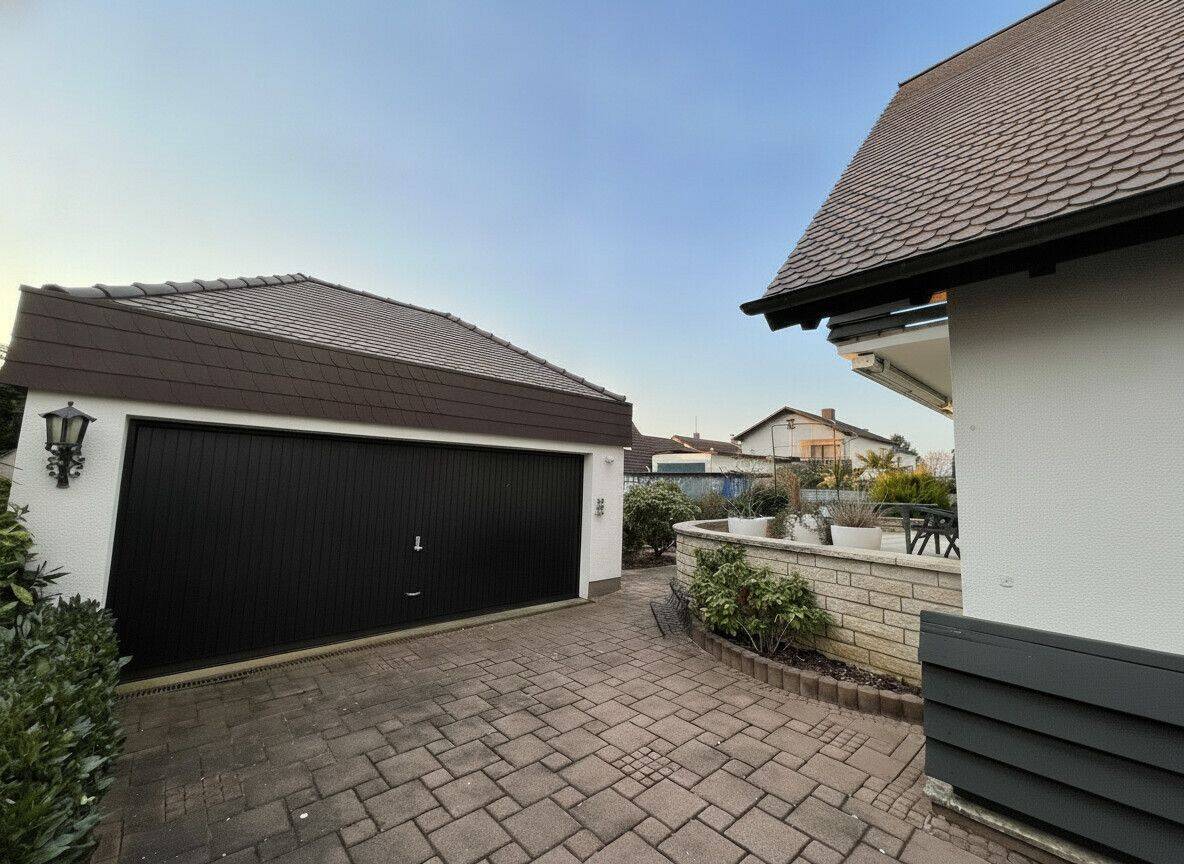 Edles Einfamilienhaus mit lichtdurchflutetem Wohnbereich, sonniger Terrasse und Garten – Weinheim – Vorschaubild 6
