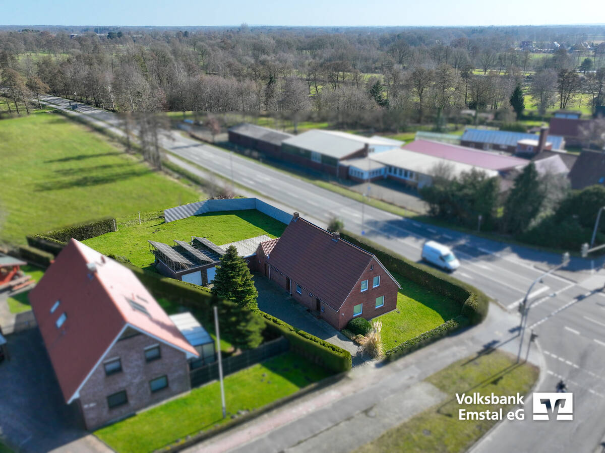 Einziehen oder Investieren: Vielseitig nutzbares Einfamilienhaus auf großem Grundstück in Papenburg! – Papenburg – Vorschaubild 4