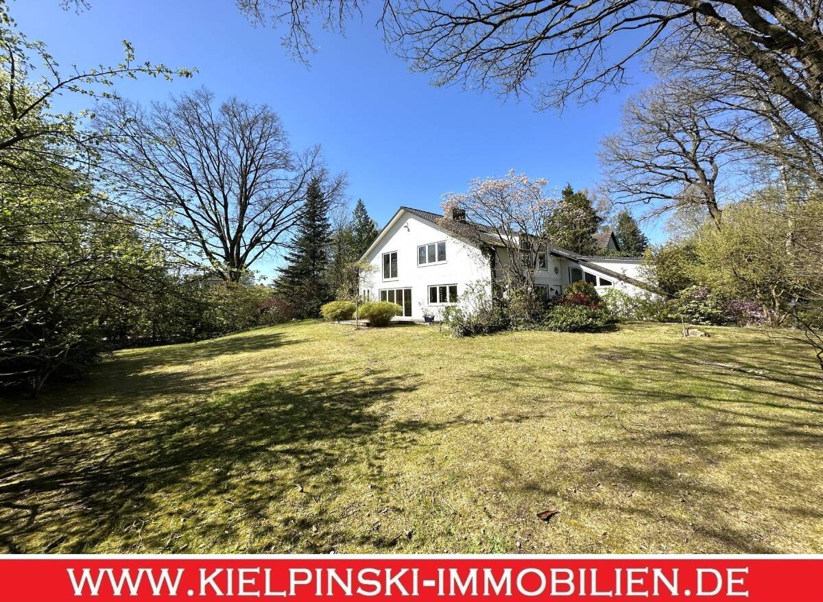 Großzügiges EFH mit parkähnlichem Garten, Vollkeller und abtrennbarem Baugrundstück