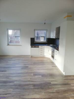 *** 2 ZIMMER MIT EBK IM HERZEN VON FEUCHTWANGEN***