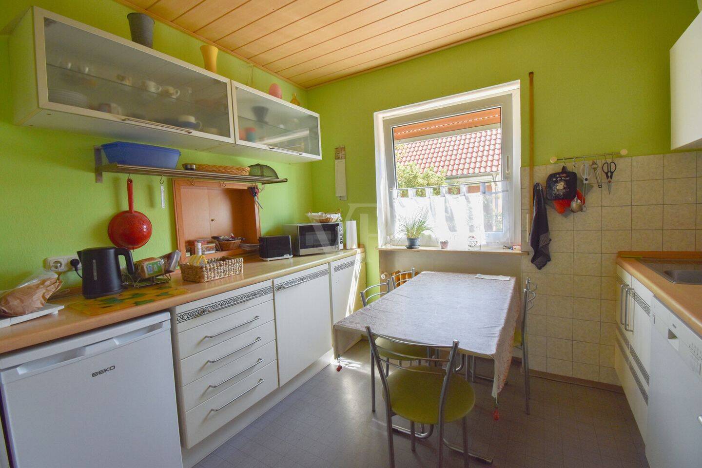 Solide Investition in gefragter Lage: Mehrfamilienhaus mit Garten in zentraler Lage von Volkach – Volkach – Vorschaubild 3