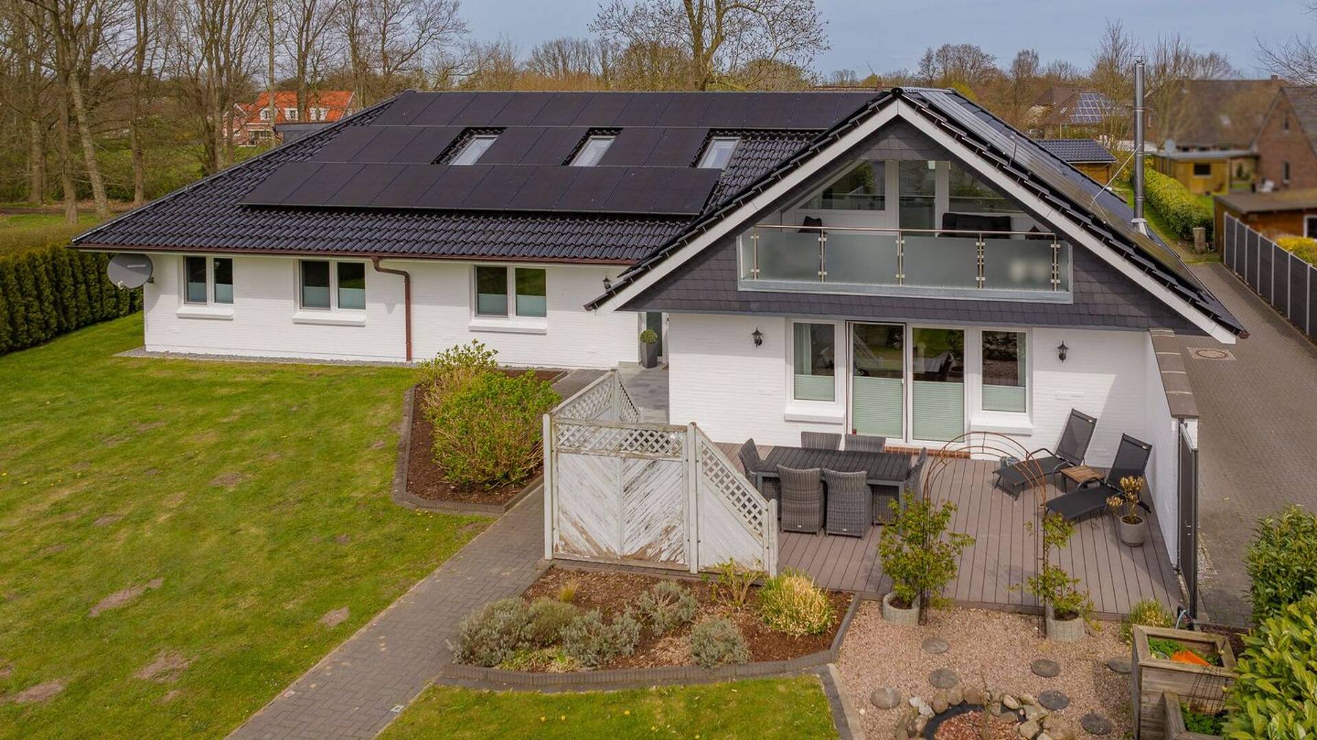 Haus in 25872 Ostenfeld (Husum) mit 298 m² kaufen