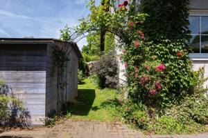 Licht, Raum und Lebensqualität - besondere Doppelhaushälfte mit Atelier und Gartenidylle – 51067 Köln – Vorschaubild 2