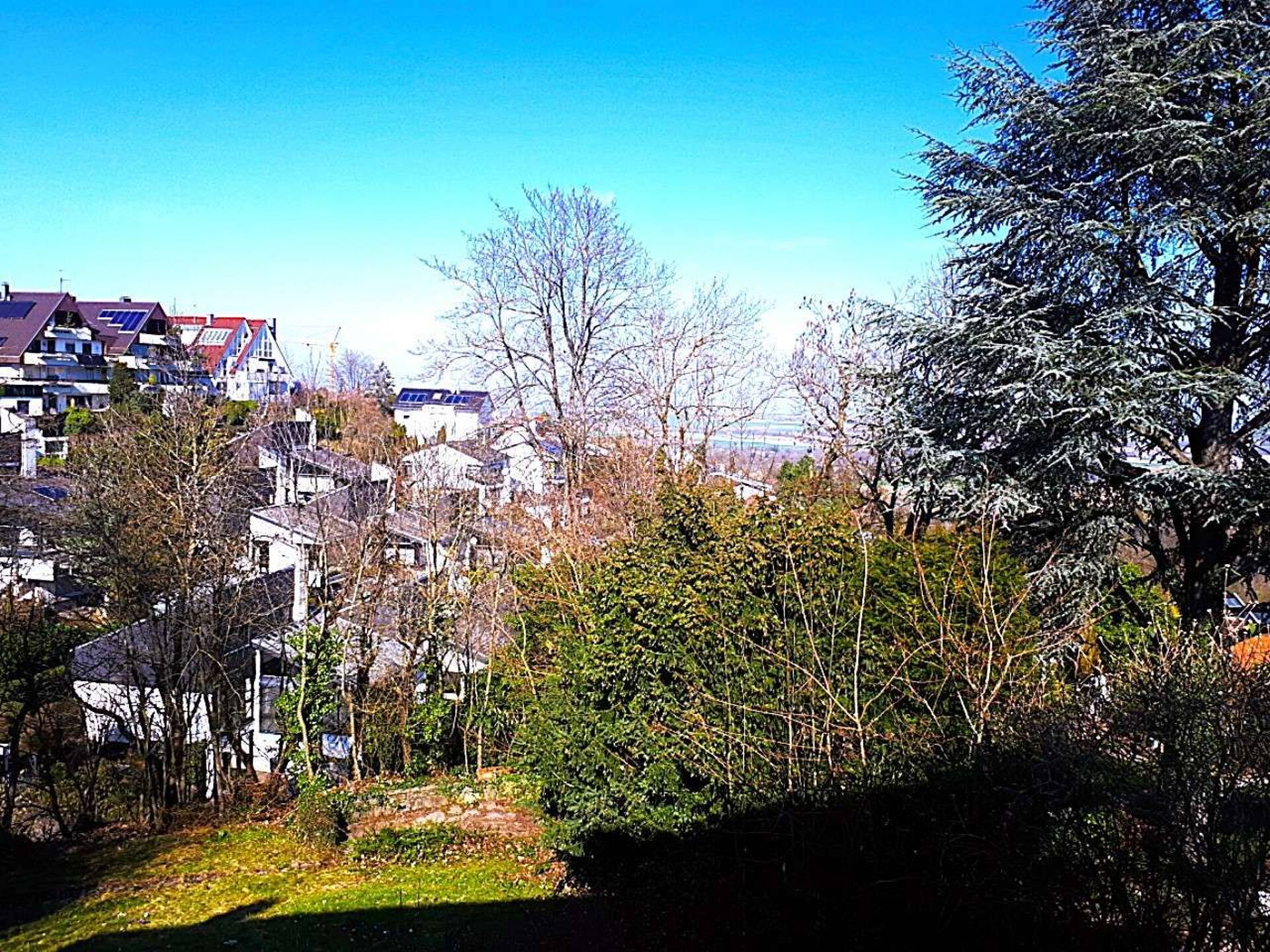 Einfamilienhaus in 71229 Leonberg mit 271 m² kaufen