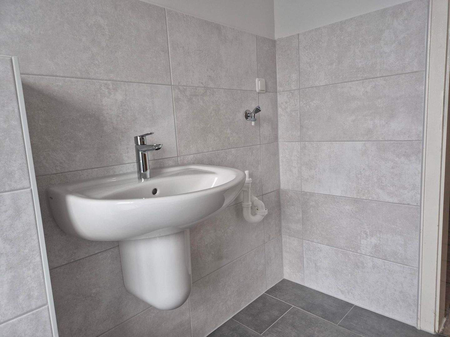 Komplett renovierte Wohnung mit neuem Badezimmer und großem Balkon – Bochum – Vorschaubild 9