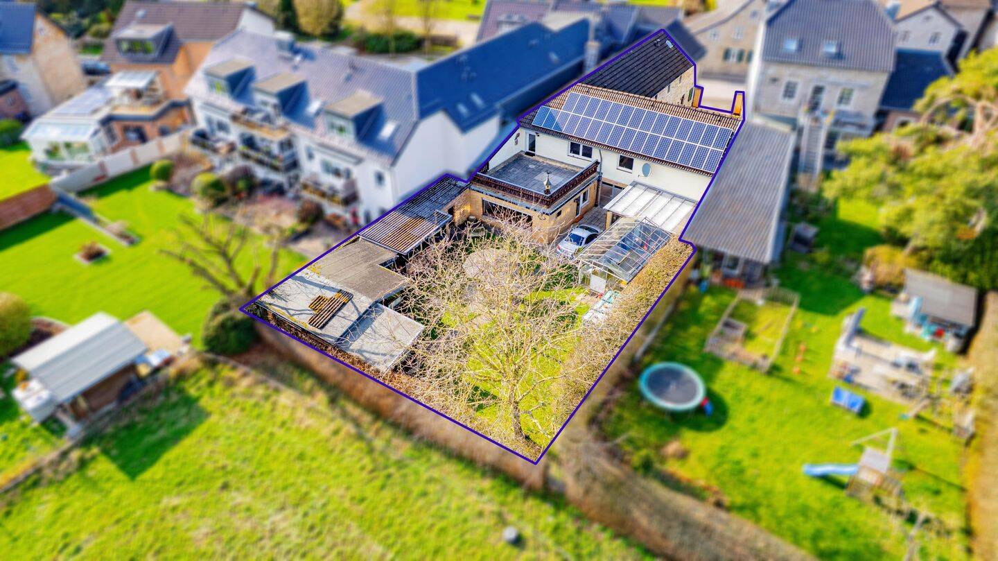 Charmantes Bruchsteinhaus mit zwei Wohneinheiten, großem Garten und vielseitigen Nutzungsmöglichkeiten in Breinig – Stolberg – Vorschaubild 4