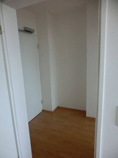 !!!! Helle, barrierearme 2-Zimmerwohnungen im Roten Riesen !!!! – Duisburg – Vorschaubild 2