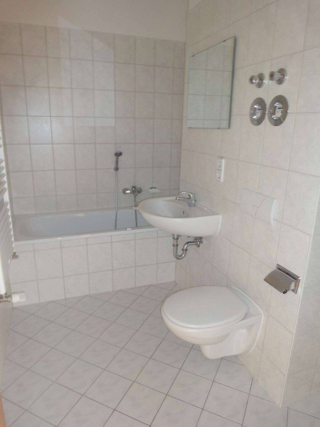 TOP Grundriss und TOP Mietpreis mit Laminat in Schloß-Chemnitz – Chemnitz – Vorschaubild 4