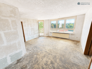 * STUTTGART-MÜNSTER: Schöne, helle 2,5-Zi.-Whg. mit Balkon * TG-Stpl. * BJ 1992 * gute Wohnlage *