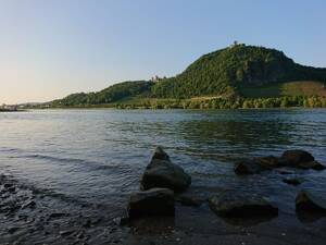 3-Zimmer Wohnung mit Blick auf den Drachenfels