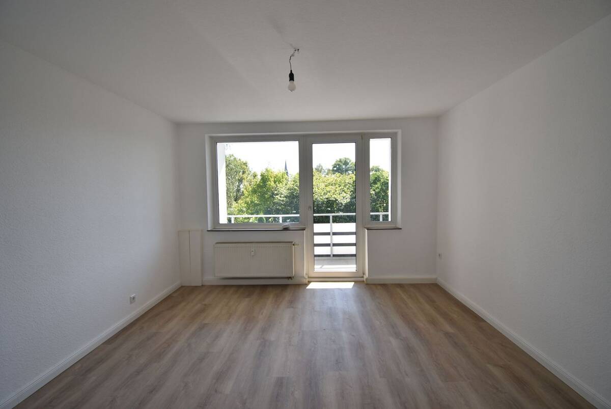 Ruhige Lage! Renovierte 3- Zi-Whg mit Balkon – 46149 Oberhausen – Bild 1 von 9