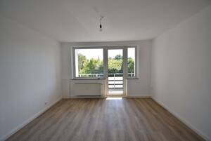 Ruhige Lage! Renovierte 3- Zi-Whg mit Balkon – 46149 Oberhausen – Vorschaubild 1