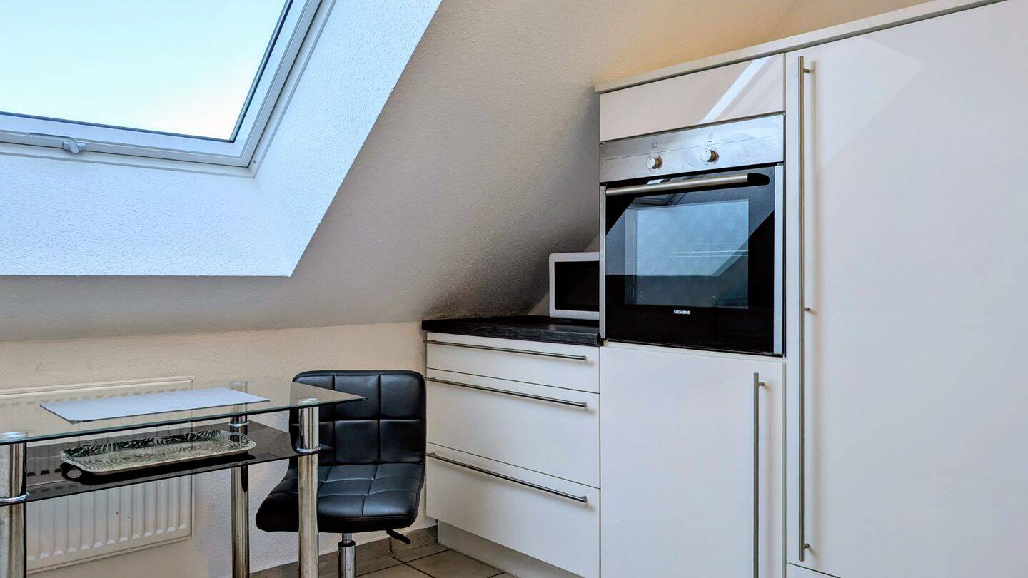 Modernisierte Wohnung "Dachgold" in Meiderich – Duisburg – Vorschaubild 8