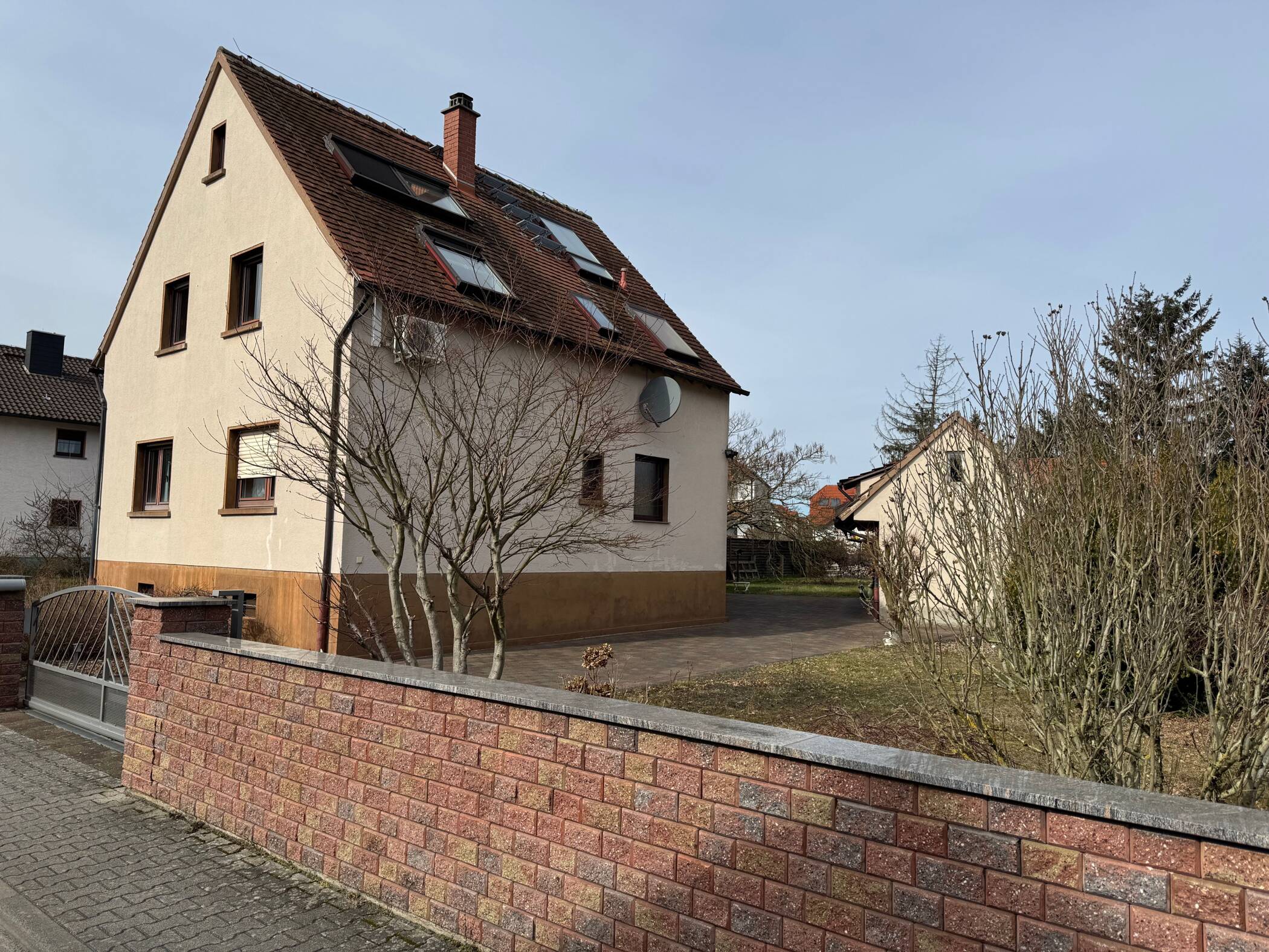 Preissenkung - Ein- bis Zweifamilienhaus plus zusätzl. Bebauung!? in ruhiger Lage "Ober-Roden" – Rödermark – Bild 1 von 9
