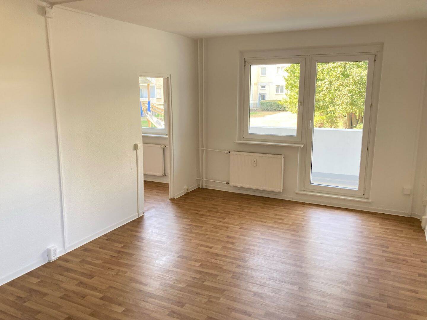 Ein Zimmer + Balkon!!! – Magdeburg – Vorschaubild 2
