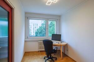 Provisionsfrei & Bezugsfrei! 3-Zimmer-Wohnung mit Loggia nähe Ostpark! – 81735 München – Vorschaubild 8