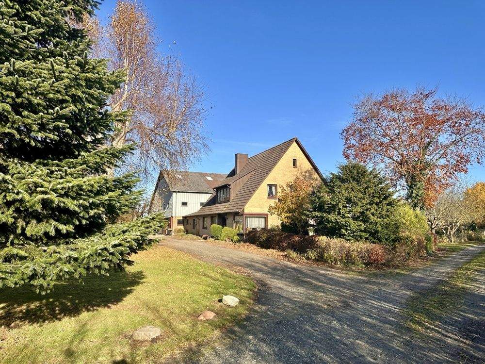 Verkauf eines gepflegten Resthofes mit Hausweide und Stallungen in Alleinlage ca. 7 km von Heide – Weddingstedt – Bild 1 von 9