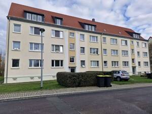Schöne 4-Raum Eigentumswohnung für Selbstnutzer oder Kapitalanleger! – 4539 Groitzsch – Vorschaubild 1