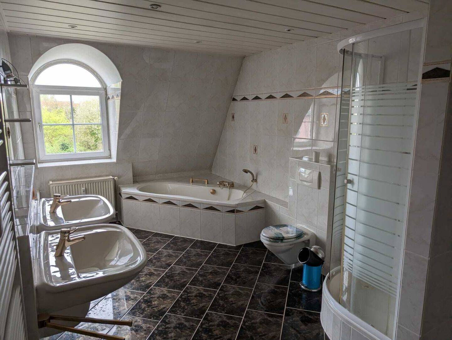 Exklusive Terrassenwohnung mit einzigartigem Flair - Ihr neuer Wohntraum wartet! – Magdeburg – Vorschaubild 6