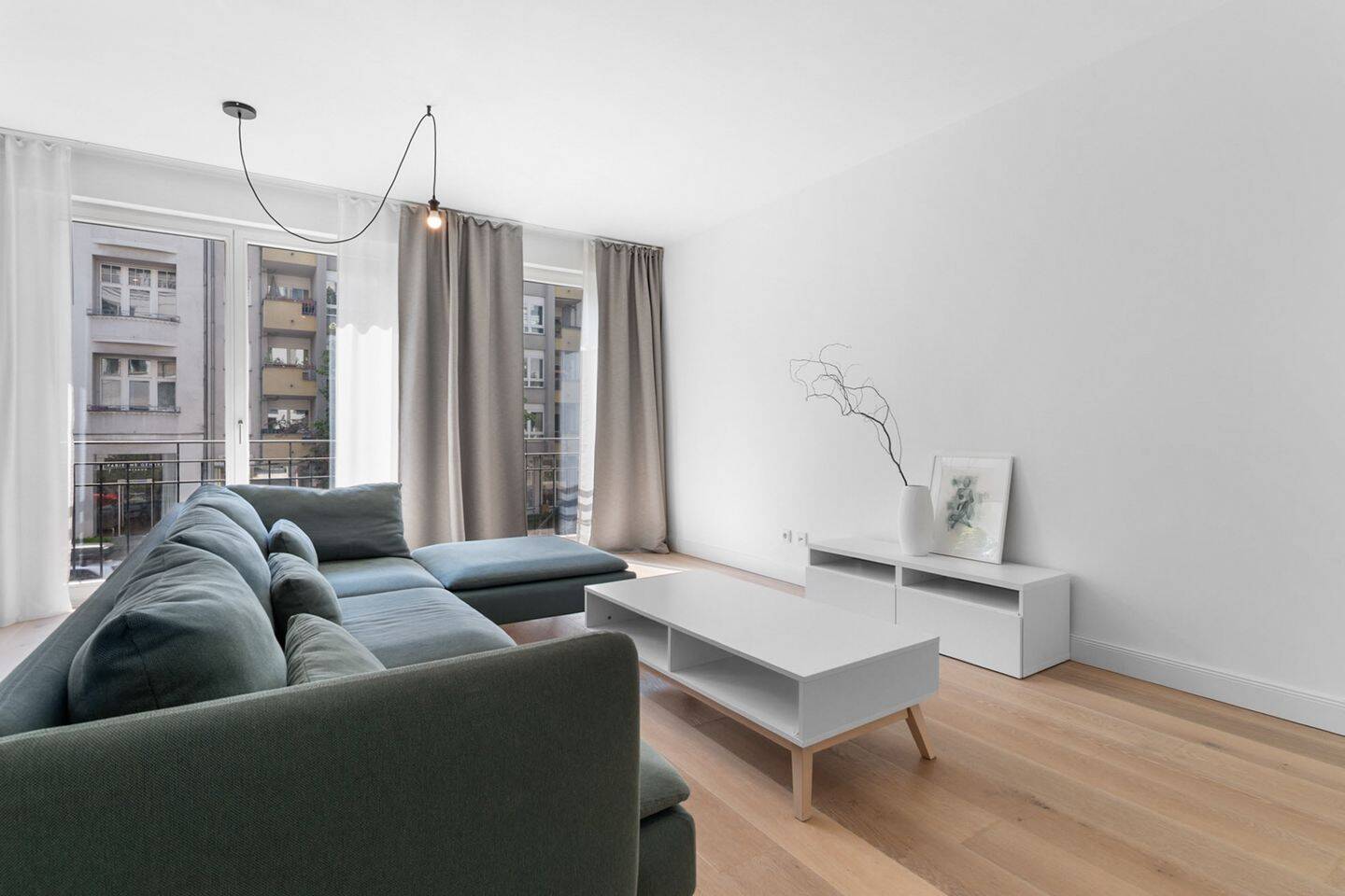 Moderne 4-Zimmer-Wohnung mit 2 Bädern, Aufzug und hochwertiger Ausstattung in Pankow – Berlin – Vorschaubild 2