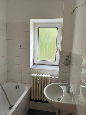 4-Raumwohnung mit Loggia zu vermieten – 24149 Kiel – Vorschaubild 5