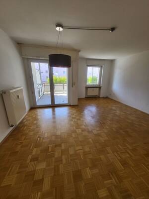 Rarität: EG-Wohnung in bester Lage von Trier-Feyen - incl. Stellplatz, incl. Küche, ohne Makler! – 54294 Trier – Vorschaubild 3