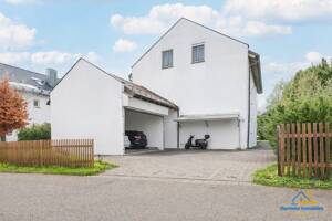 Attraktive 2-Zimmer-Erdgeschosswohnung mit Garten und Garage in Unikliniknähe