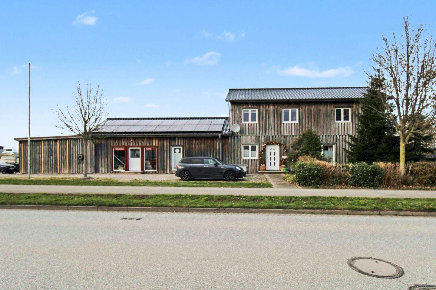 Ideal für soziale Einrichtungen - Flexibles Wohn- und Geschäftshaus in Kappeln – Kappeln – Vorschaubild 2