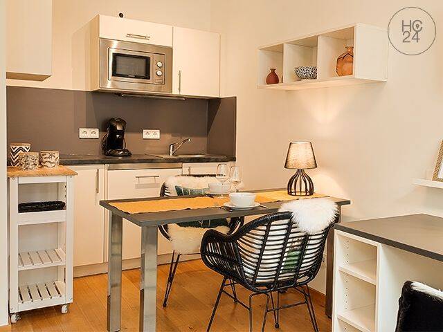 Modisch möbliertes und charmantes Studio Apartment in der Innenstadt von Leipzig (mit Balkon) – Leipzig – Vorschaubild 2