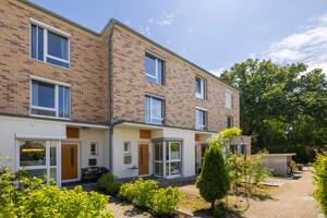 Ideal für Familien: Traumhaftes Townhouse mit Süd-Garten – 22399 Hamburg – Vorschaubild 2