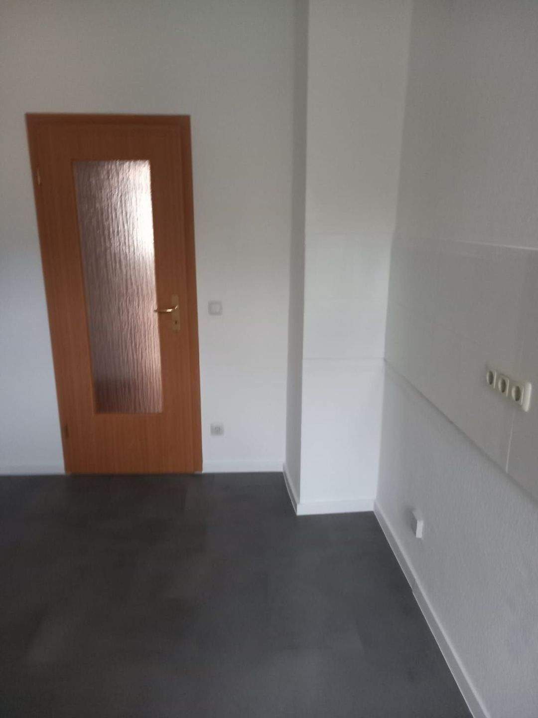 Wie wär's mit einer hübschen Drei-Zimmer-Wohnung mit Balkon? – Chemnitz – Vorschaubild 5