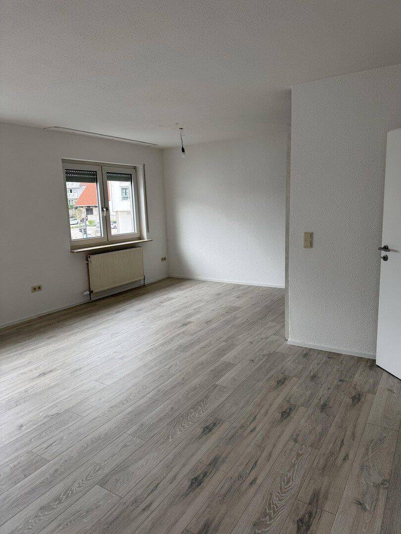 Neu Renovierte Wohnung zu vermieten – Kirchardt – Vorschaubild 2