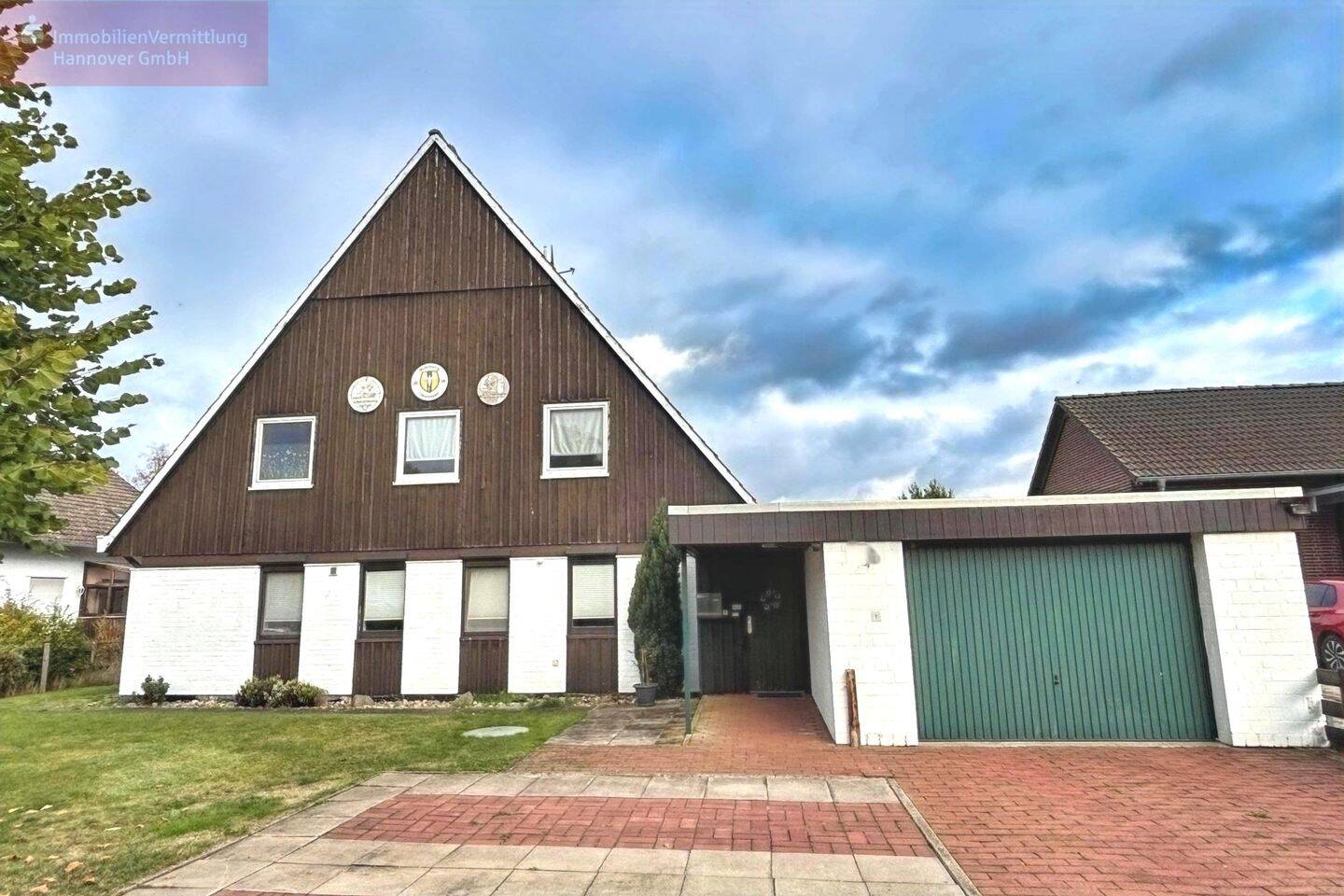 Großes Familienheim in ruhiger Lage – Lehrte – Bild 1 von 9