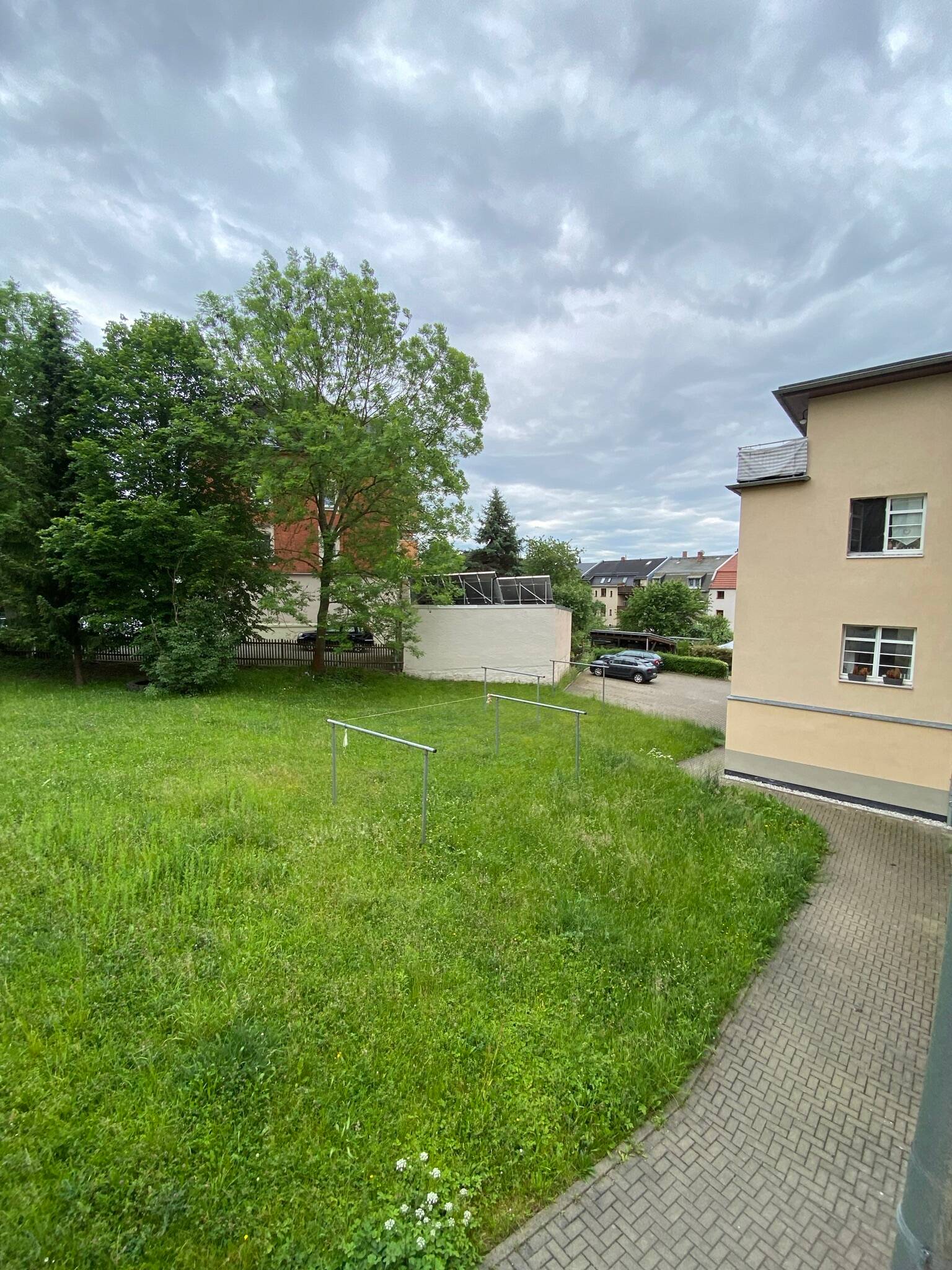 +++++ -2-Raum-Wohnung, schön saniert und in grüner Wohnlage +++++