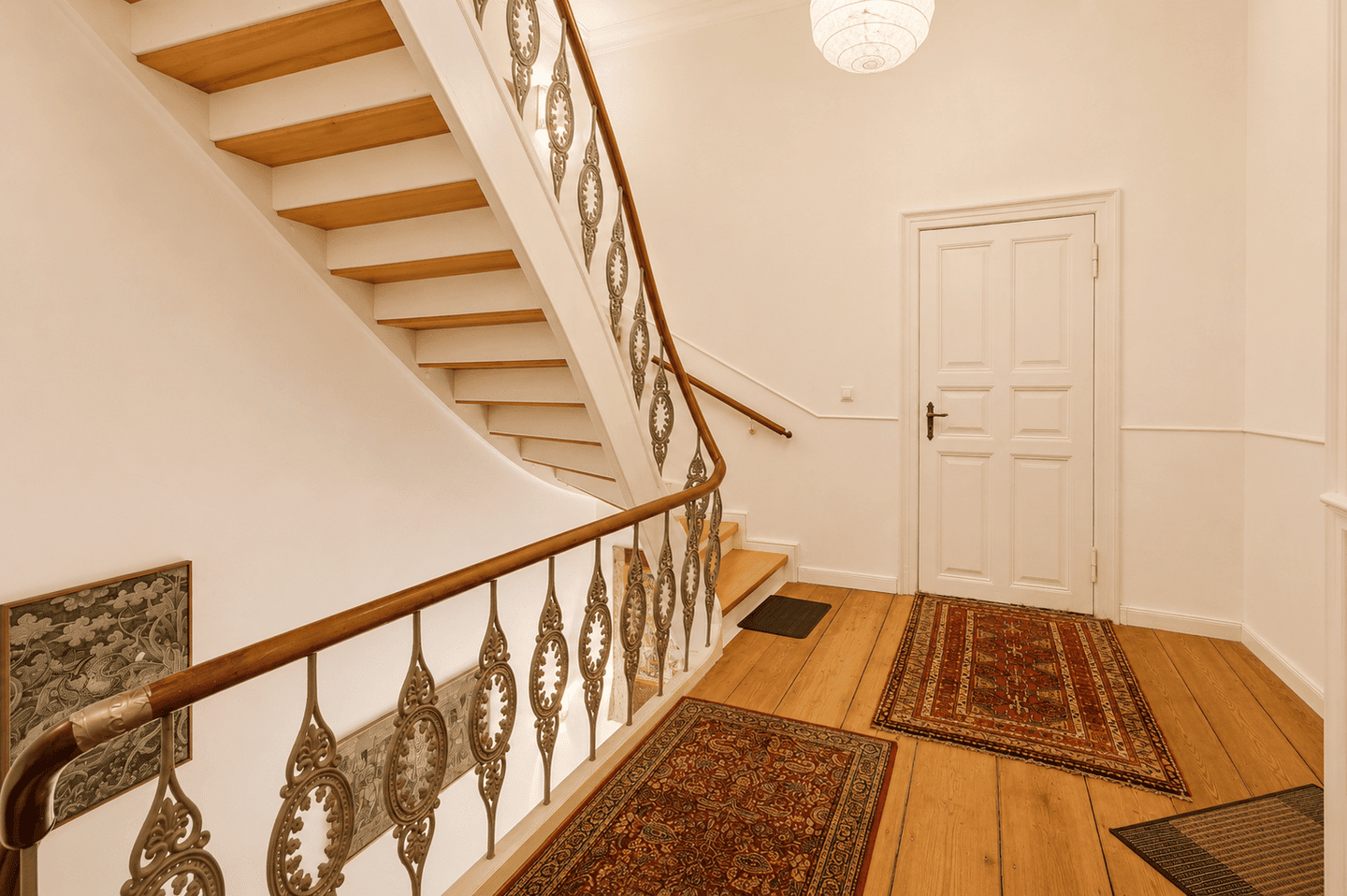 BEL ÉTAGE WOHNUNG IN BEEINDRUCKENDER GRÜNDERZEITVILLA – Bremen – Vorschaubild 3