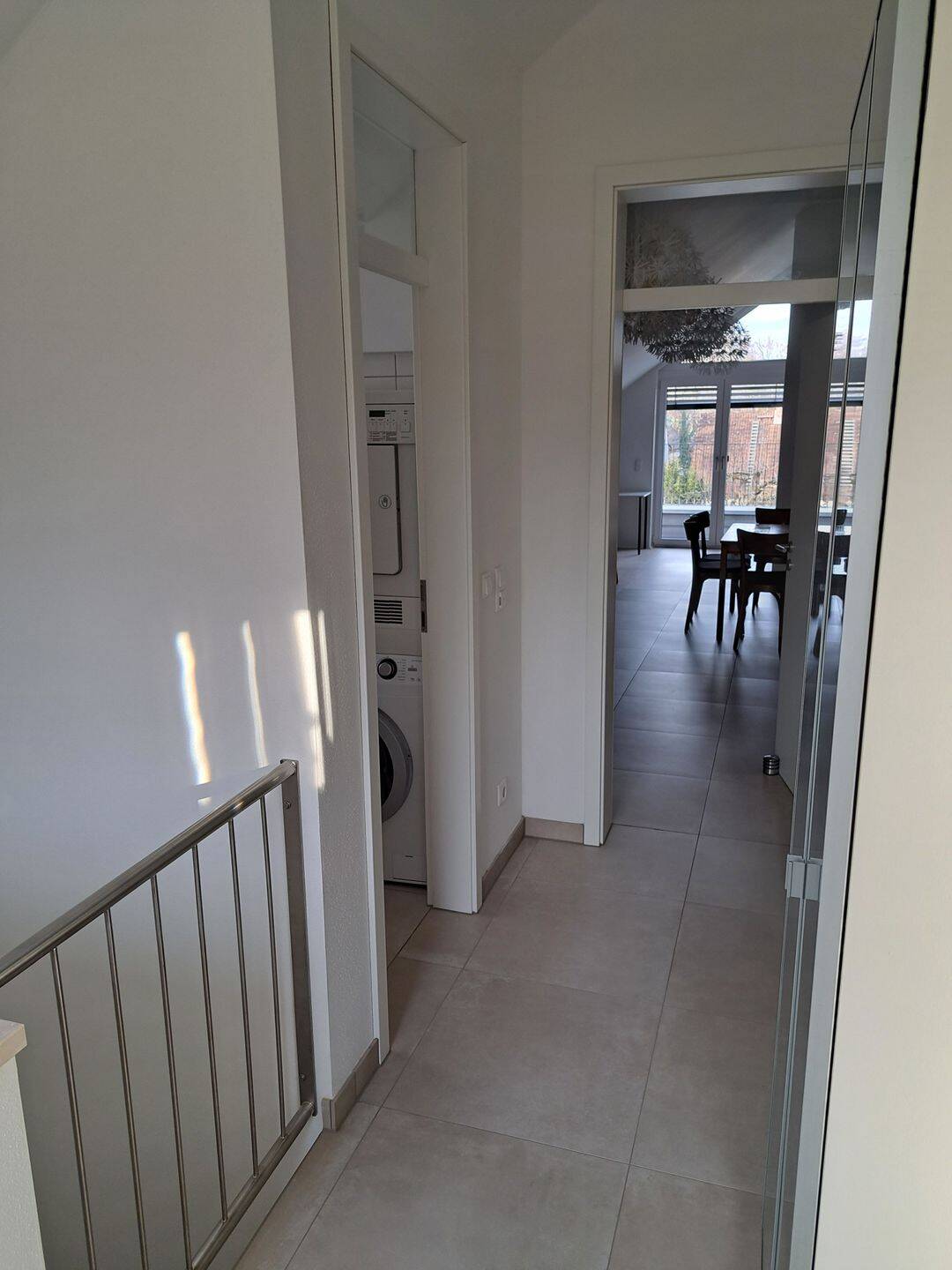 Möblierte 2 Zimmer, Maisonetten-Dachgeschosswohnung mit Dachterrasse, inkl. Nebenkosten – München – Vorschaubild 9