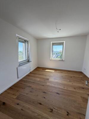 Kernsanierte 2- & 3-Zimmerwohnungen mit Einbauküche - WG, Paare & Familien willkommen – 70435 Stuttgart – Vorschaubild 4