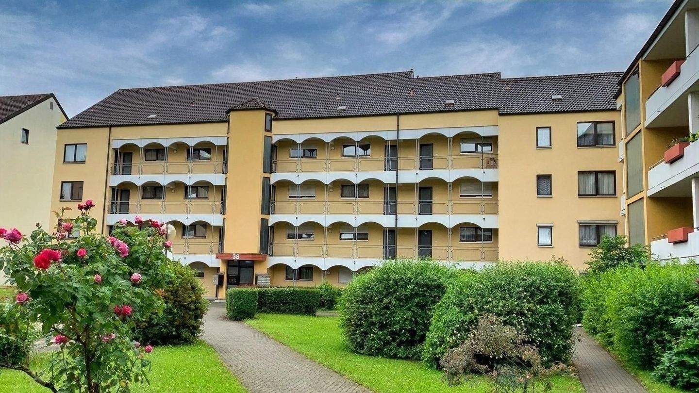 Vermietete 1-Zi-Wohnung in der Nähe der S-Bahn-Station Oberesslingen mit TG-Platz!