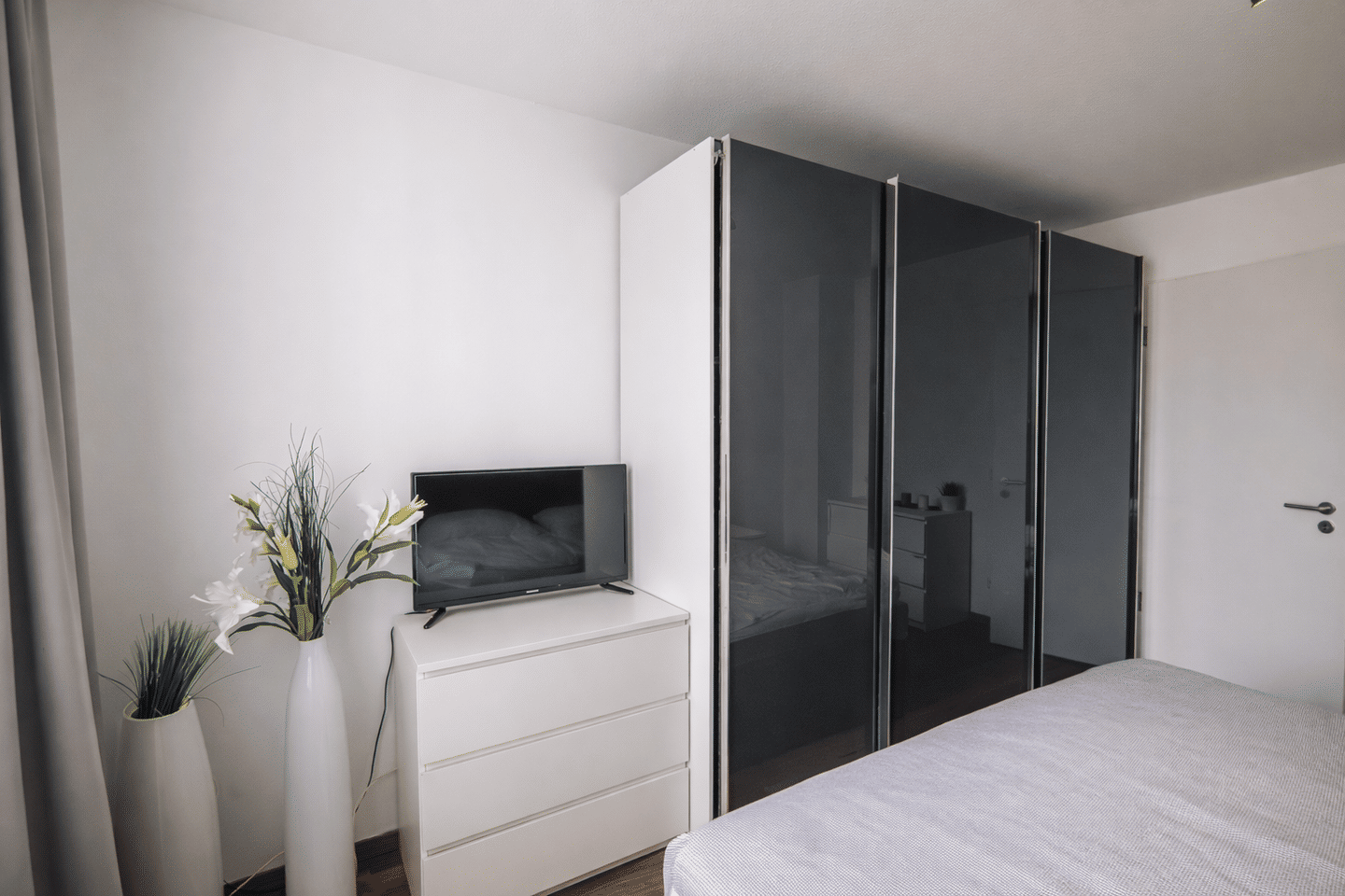 Möblierte 2-Zimmer-Wohnung mit besonderem Flair & guter Vermietbarkeit – München – Vorschaubild 9