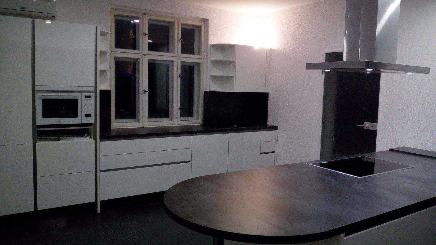 Im Alleinauftrag ! Viel Raum und Platz: Vielseitiges renovierungsbedürftiges Einfamilienhaus, zum kurzfristigen Bezug, – Schulzendorf – Vorschaubild 9