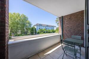 GRAFENBERG: Stilvoller Wohlfühlfaktor - möblierte 2-Zimmer-Wohnung mit Loggia und Aufzug – 40235 Düsseldorf – Vorschaubild 5