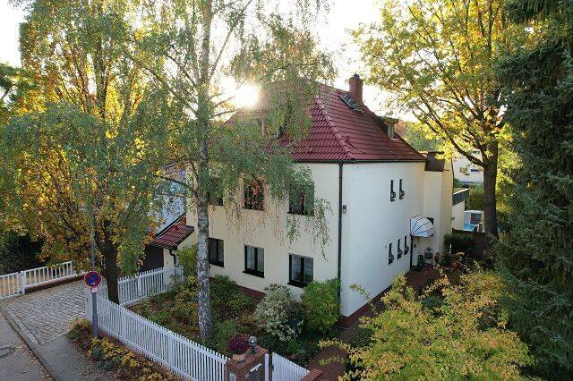 Großzügig, grün, generationsgerecht - Familienvilla auf der Haveldüne – Berlin – Vorschaubild 3