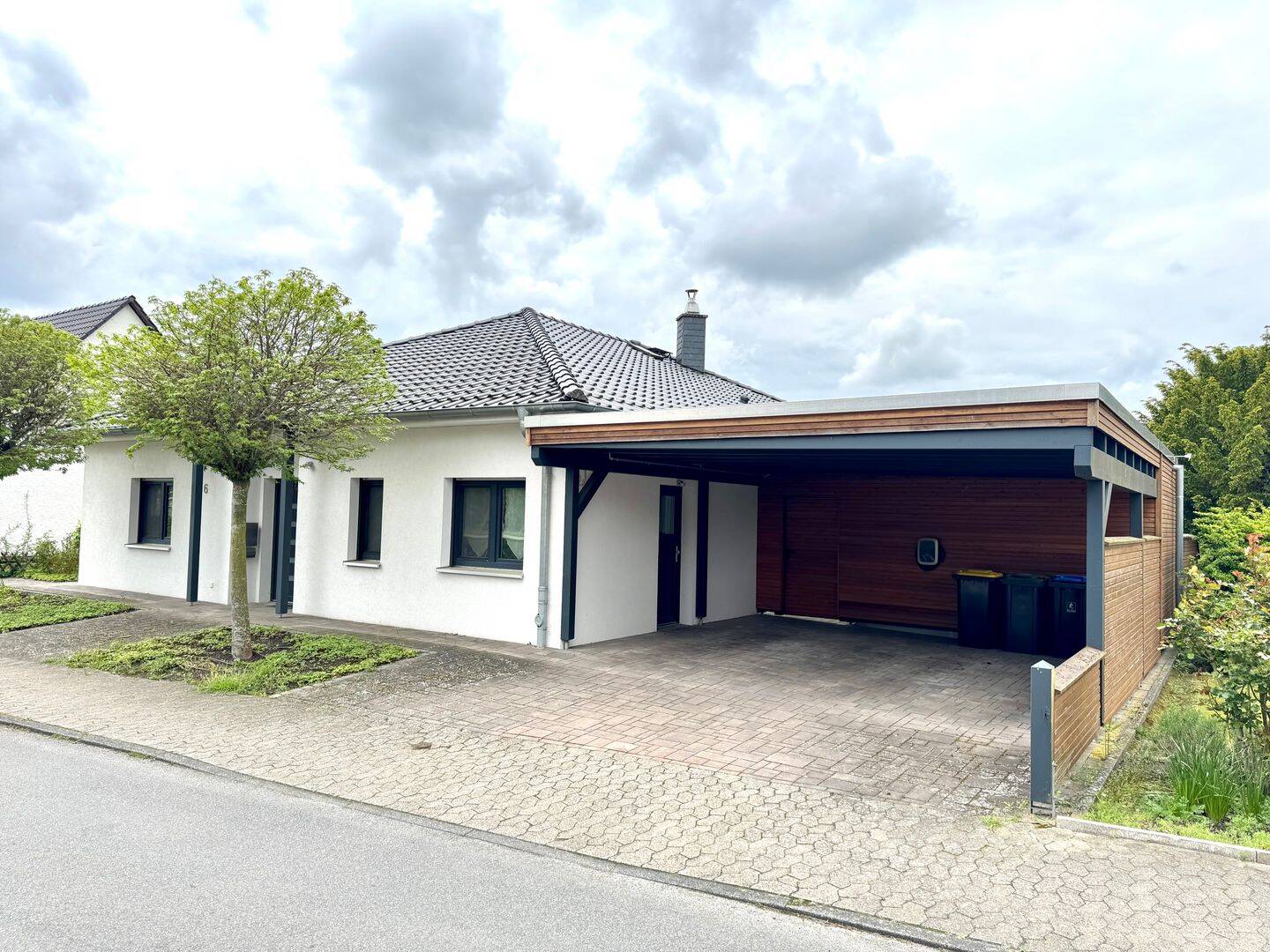 Einfamilienhaus im Bungalowstil - Stilvoll, ebenerdig und energieeffizient